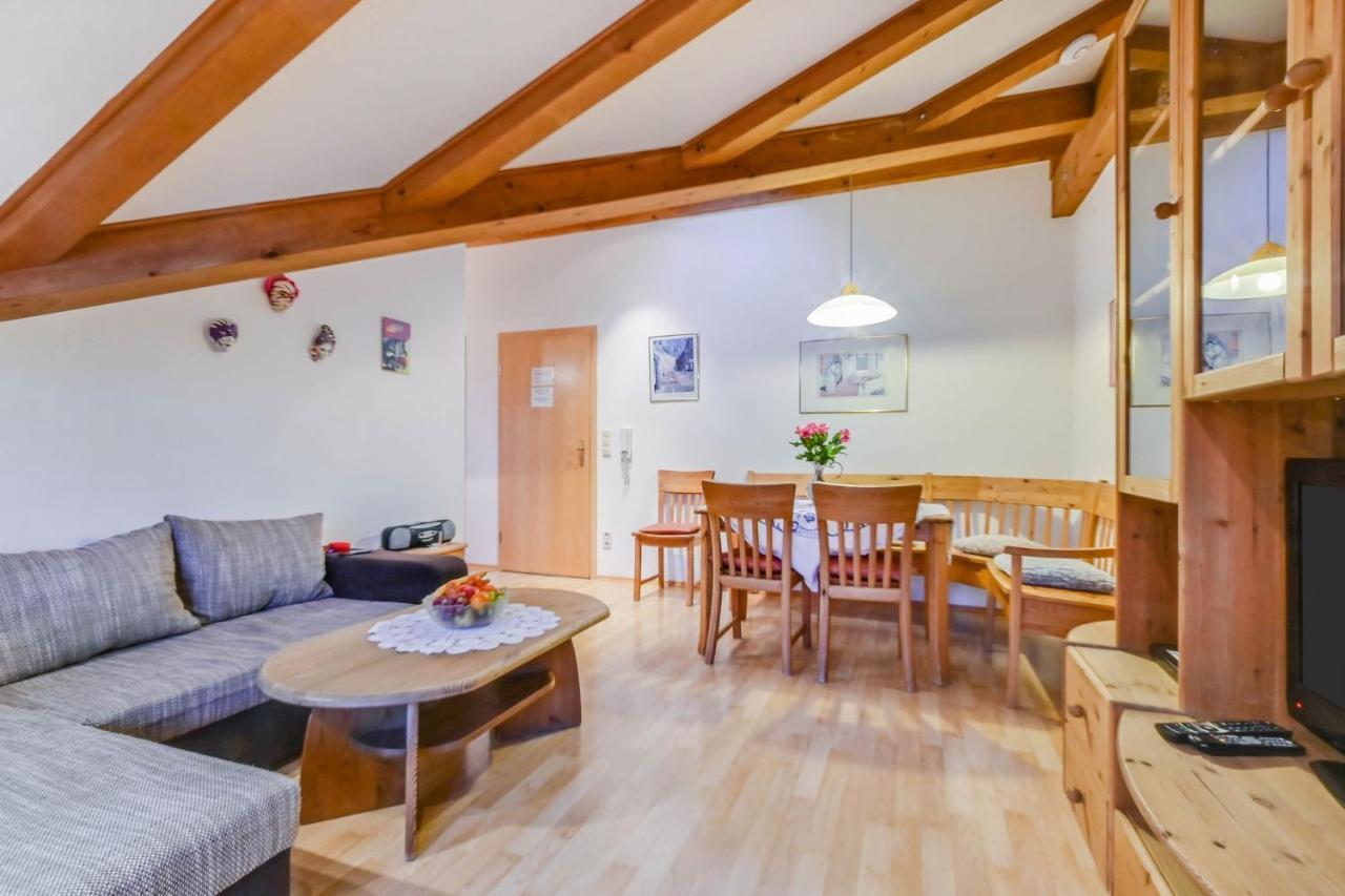 Katharinenhof Ferienwohnung Hausberg การ์มิช-พาร์เทนเคียร์เชน ภายนอก รูปภาพ